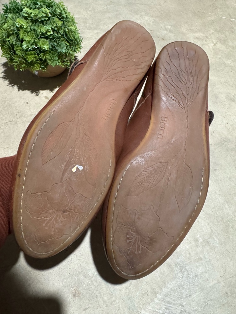 Born Women’s Brown Braided Strap Flats - Picture 4 of 6